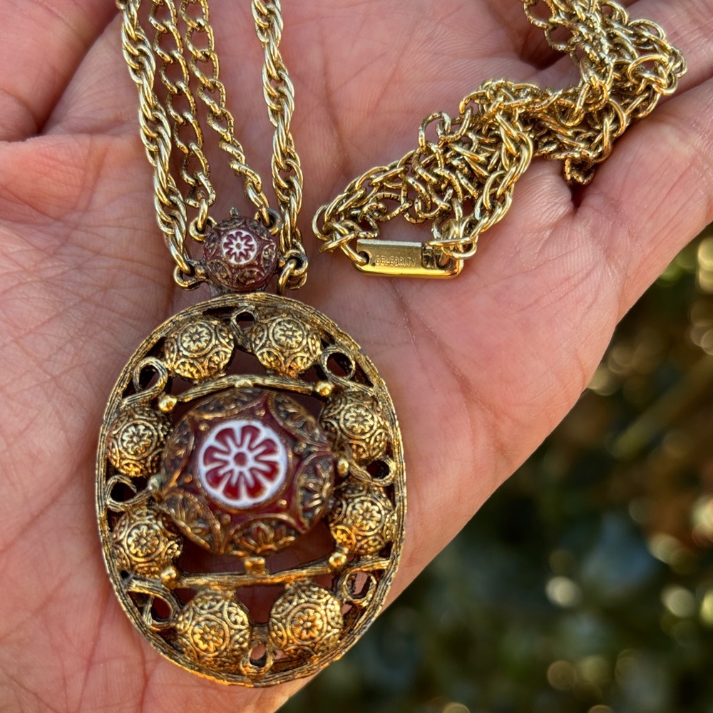Vintage Signed Celebrity Gold and Red Pendant Necklace